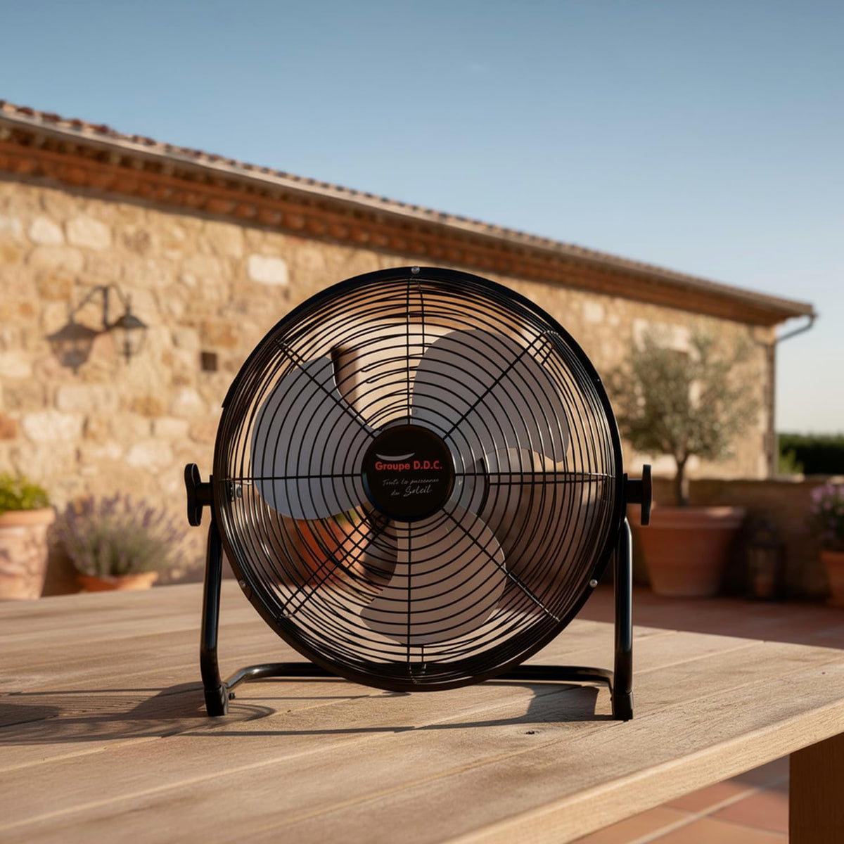 Ventilateur de Table Silencieux - 3 Vitesses - Recharge USB et Solaire - Autonomie 12h - Compact Portable - Ventilateur de Bureau et Extérieur